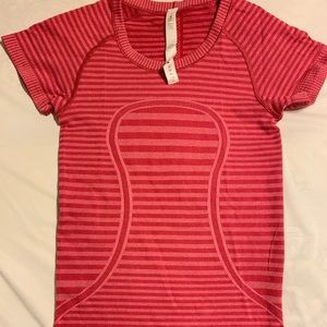 Lululemon Swiftly Tech Shortsleeve Crew